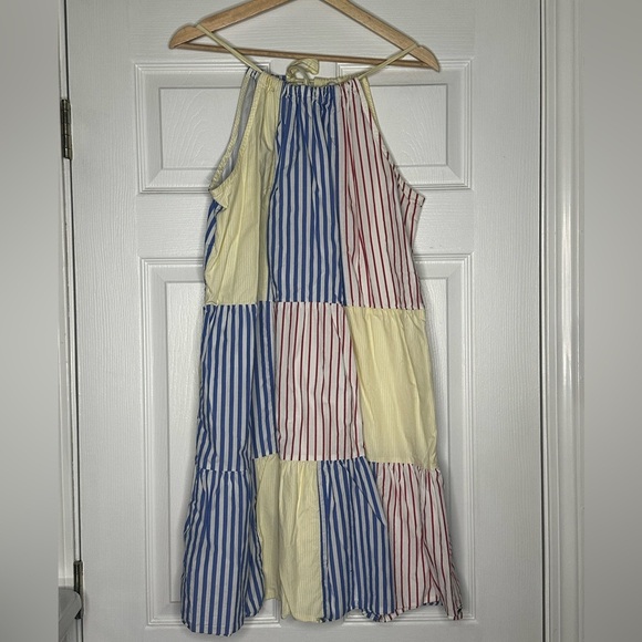 Vineyard Vines Dresses & Skirts - Vineyard Vines Red and Blue Halter Sundress